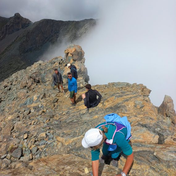 Salendo alle Rocce Fourion (gruppo del Monviso). 1 agosto 2025 (Foto di Gianpiero Oberto)