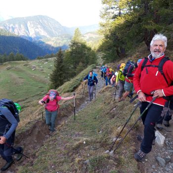 Appena sotto il Col Ranzola. Gita sociale Monte Rena-Monte Taf, 14/09/2025 (Foto di Gianpiero Oberto)