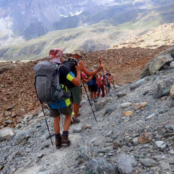 Scendendo dal Gran Lago di Tzére, Val d’Ayas, 29/06/2025 (Foto di Andrea Miola)