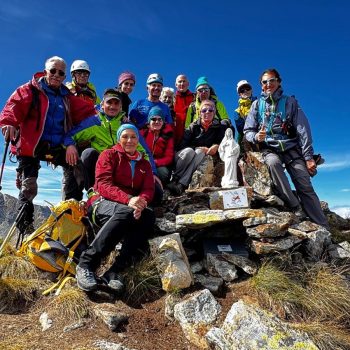Tutto il gruppo sul monte Taf. Gita sociale Monte Rena-Monte Taf, 14/09/2025 (Foto di Leonardo Bacchio)