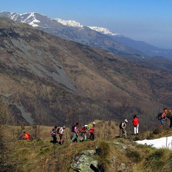 Per fortuna un po’ spiana.  Gita sul Monte Calvo, Pasquetta 6 aprile 2026. (Foto di Luciano Aimone).