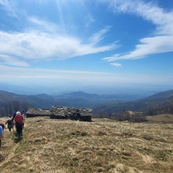 Ultima salita.  Gita sul Monte Calvo, Pasquetta 6 aprile 2026. (Foto di Christian Rumello).